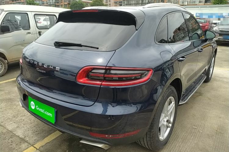 Used Porsche Macan 2017 Macan 2.0T Rear Right 45 Deg