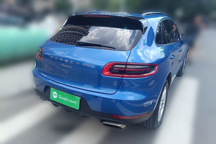 Used Porsche Macan 2017 Macan 2.0T Rear Right 45 Deg