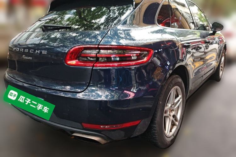 Used Porsche Macan 2017 Macan 2.0T Rear Right 45 Deg