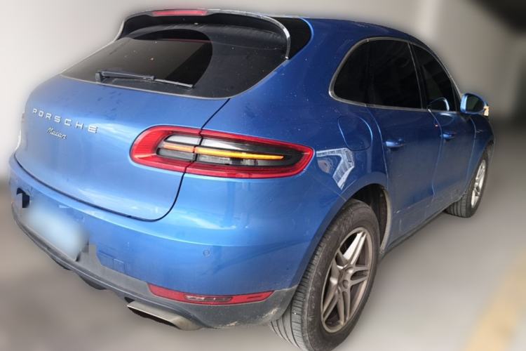 Used Porsche Macan 2017 Macan 2.0T Rear Right 45 Deg