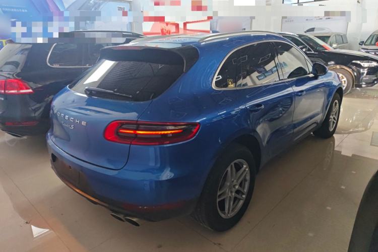 Used Porsche Macan 2017 Macan S 3.0T Rear Right 45 Deg