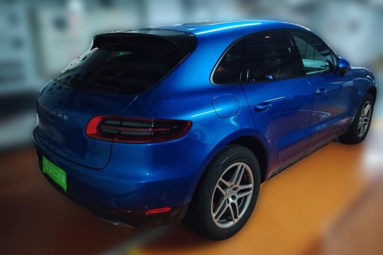 Used Porsche Macan 2017 Macan 2.0T Rear Right 45 Deg