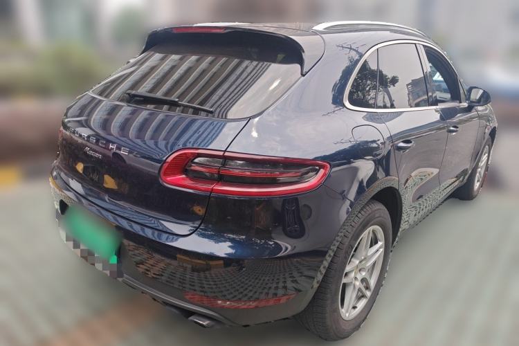 Used Porsche Macan 2017 Macan 2.0T Rear Right 45 Deg
