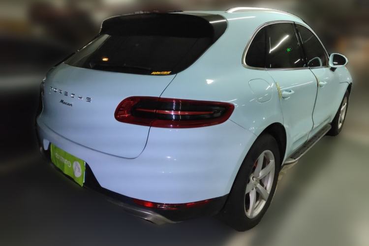Used Porsche Macan 2017 Macan 2.0T Rear Right 45 Deg