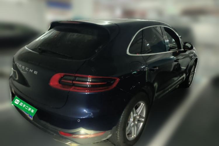 Used Porsche Macan 2017 Macan 2.0T Rear Right 45 Deg