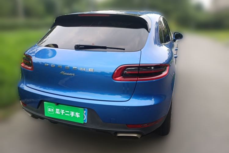 Used Porsche Macan 2017 Macan 2.0T Rear Right 45 Deg