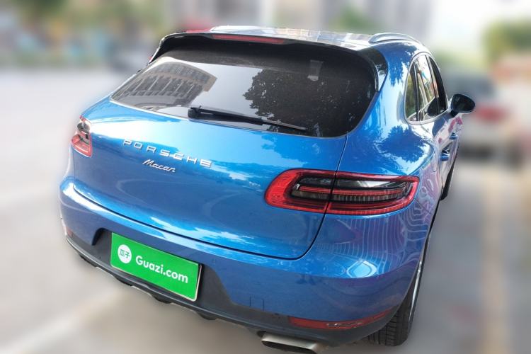 Used Porsche Macan 2017 Macan 2.0T Rear Right 45 Deg