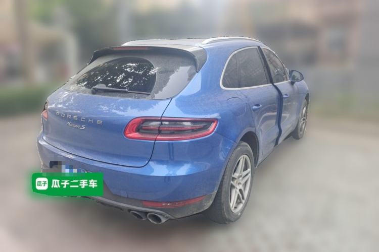 Used Porsche Macan 2017 Macan 2.0T Rear Right 45 Deg