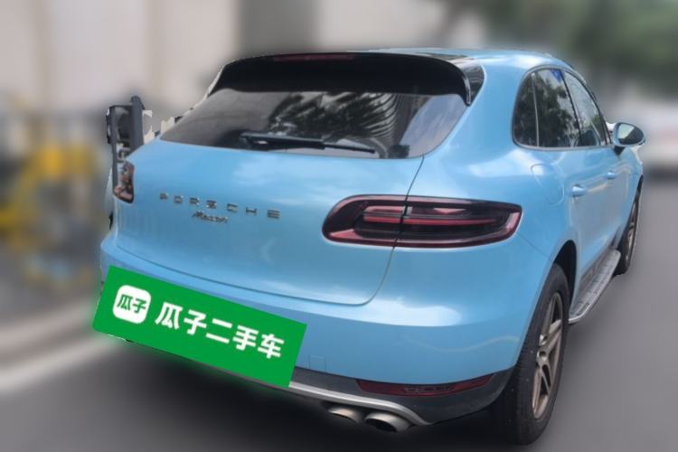 Used Porsche Macan 2017 Macan 2.0T Rear Right 45 Deg