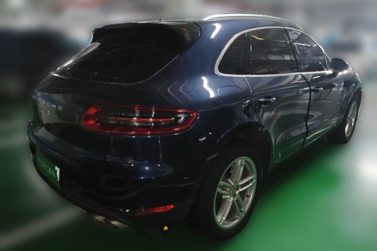Used Porsche Macan 2017 Macan S 3.0T Rear Right 45 Deg