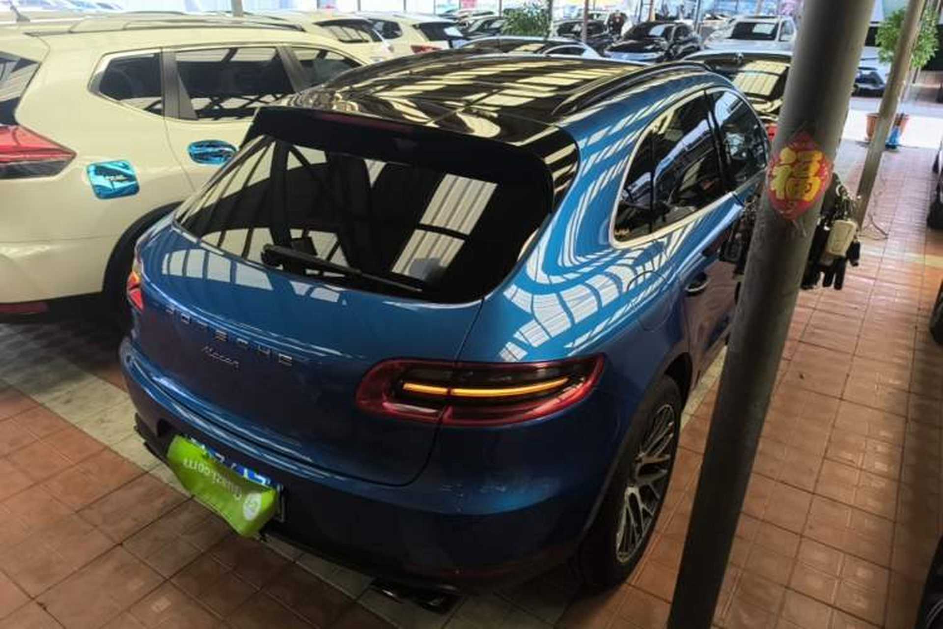 Used Porsche Macan 2017 Macan 2.0T Rear Right 45 Deg