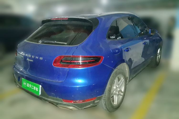 Used Porsche Macan 2017 Macan 2.0T Rear Right 45 Deg