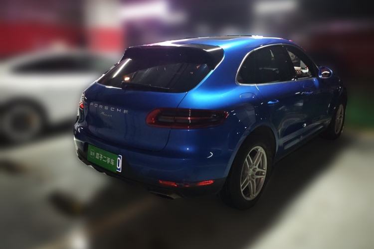 Used Porsche Macan 2017 Macan 2.0T Rear Right 45 Deg