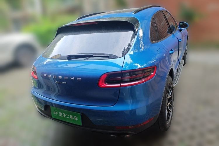 Used Porsche Macan 2017 Macan 2.0T Rear Right 45 Deg