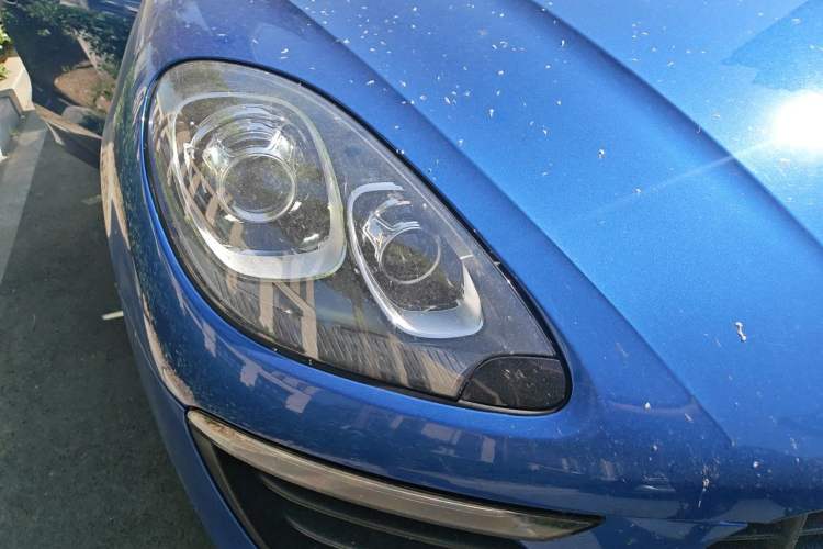 Used Porsche Macan 2017 Macan 2.0T Right Front Headlight