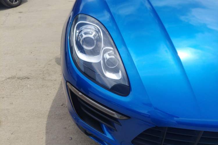 Used Porsche Macan 2017 Macan 2.0T Right Front Headlight