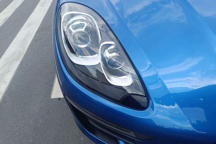 Used Porsche Macan 2017 Macan 2.0T Right Front Headlight