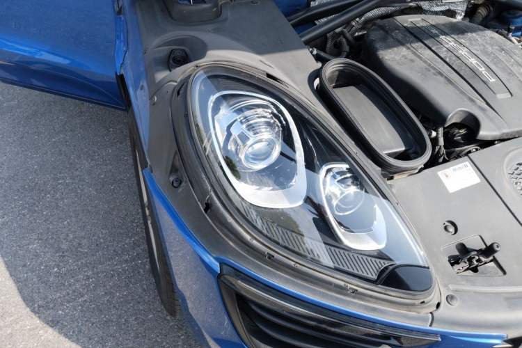 Used Porsche Macan 2017 Macan 2.0T Right Front Headlight