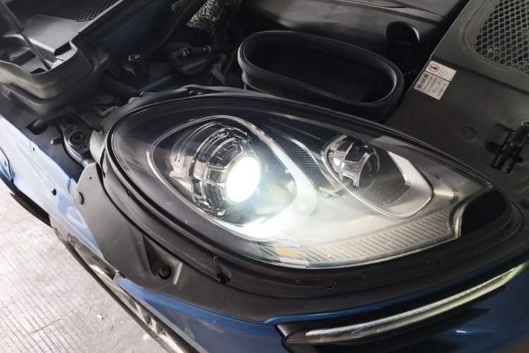 Used Porsche Macan 2017 Macan 2.0T Right Front Headlight