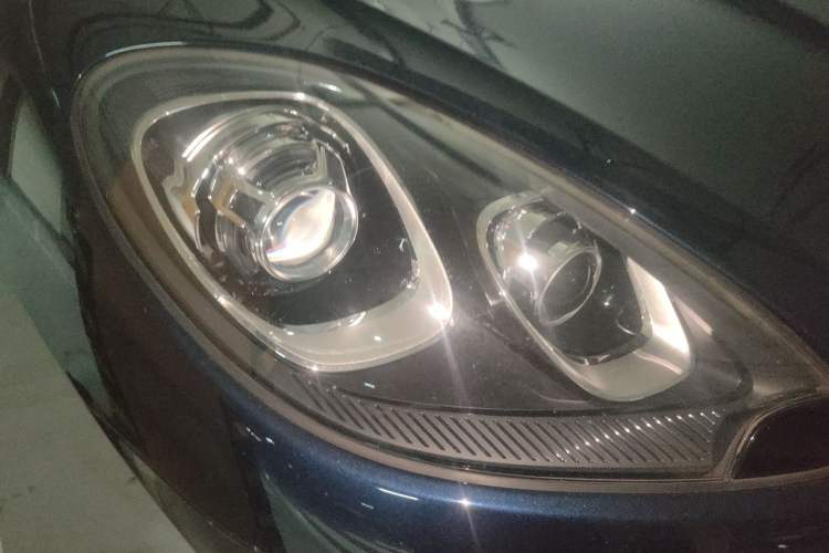 Used Porsche Macan 2017 Macan 2.0T Right Front Headlight