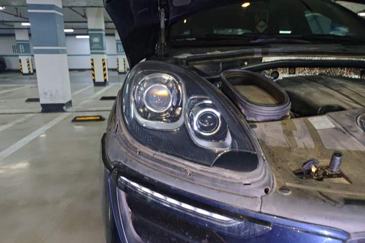 Used Porsche Macan 2017 Macan 2.0T Right Front Headlight