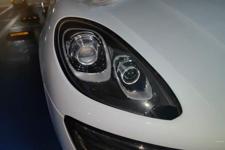 Used Porsche Macan 2017 Macan 2.0T Right Front Headlight