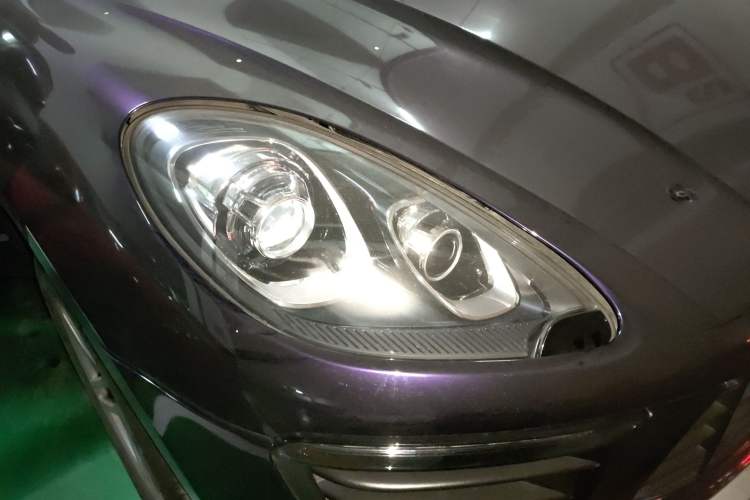 Used Porsche Macan 2017 Macan 2.0T Right Front Headlight