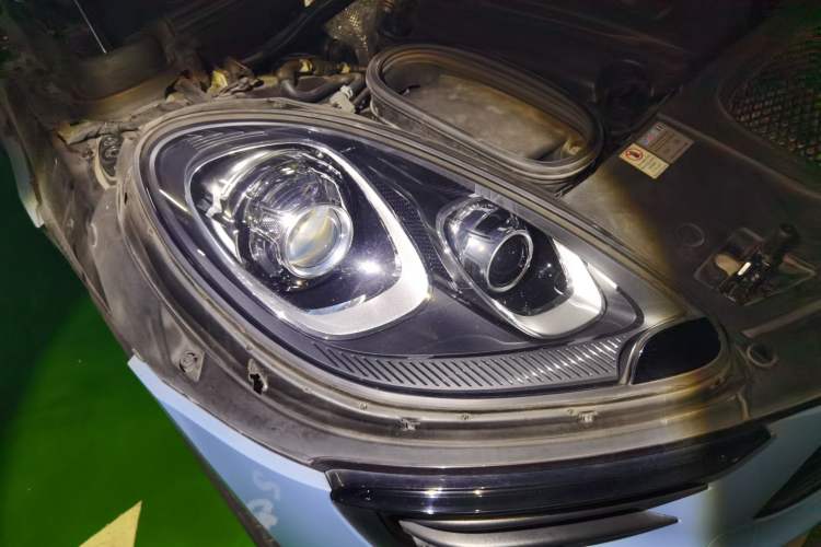Used Porsche Macan 2017 Macan 2.0T Right Front Headlight