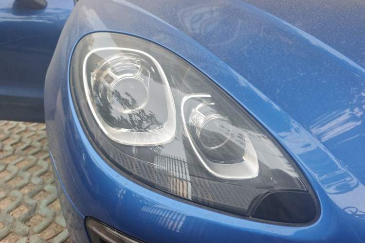 Used Porsche Macan 2017 Macan 2.0T Right Front Headlight
