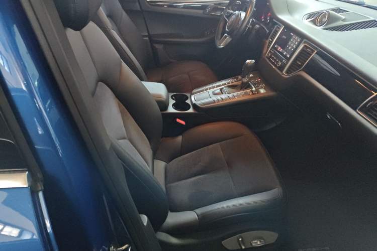 Used Porsche Macan 2017 Macan S 3.0T Right Front Seat