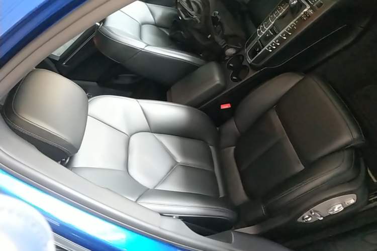 Used Porsche Macan 2017 Macan 2.0T Right Front Seat