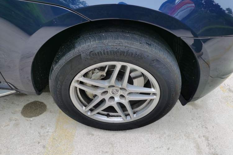 Used Porsche Macan 2017 Macan S 3.0T Right Front Wheel Hub