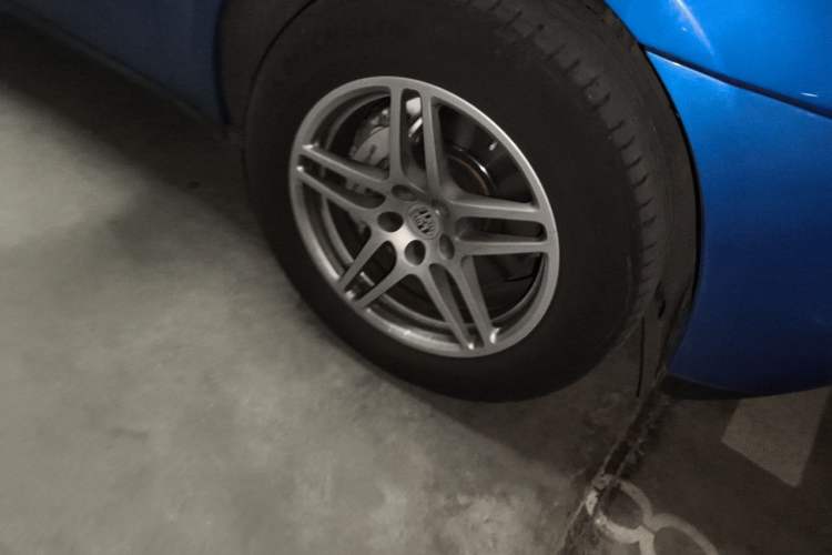 Used Porsche Macan 2017 Macan S 3.0T Right Front Wheel Hub