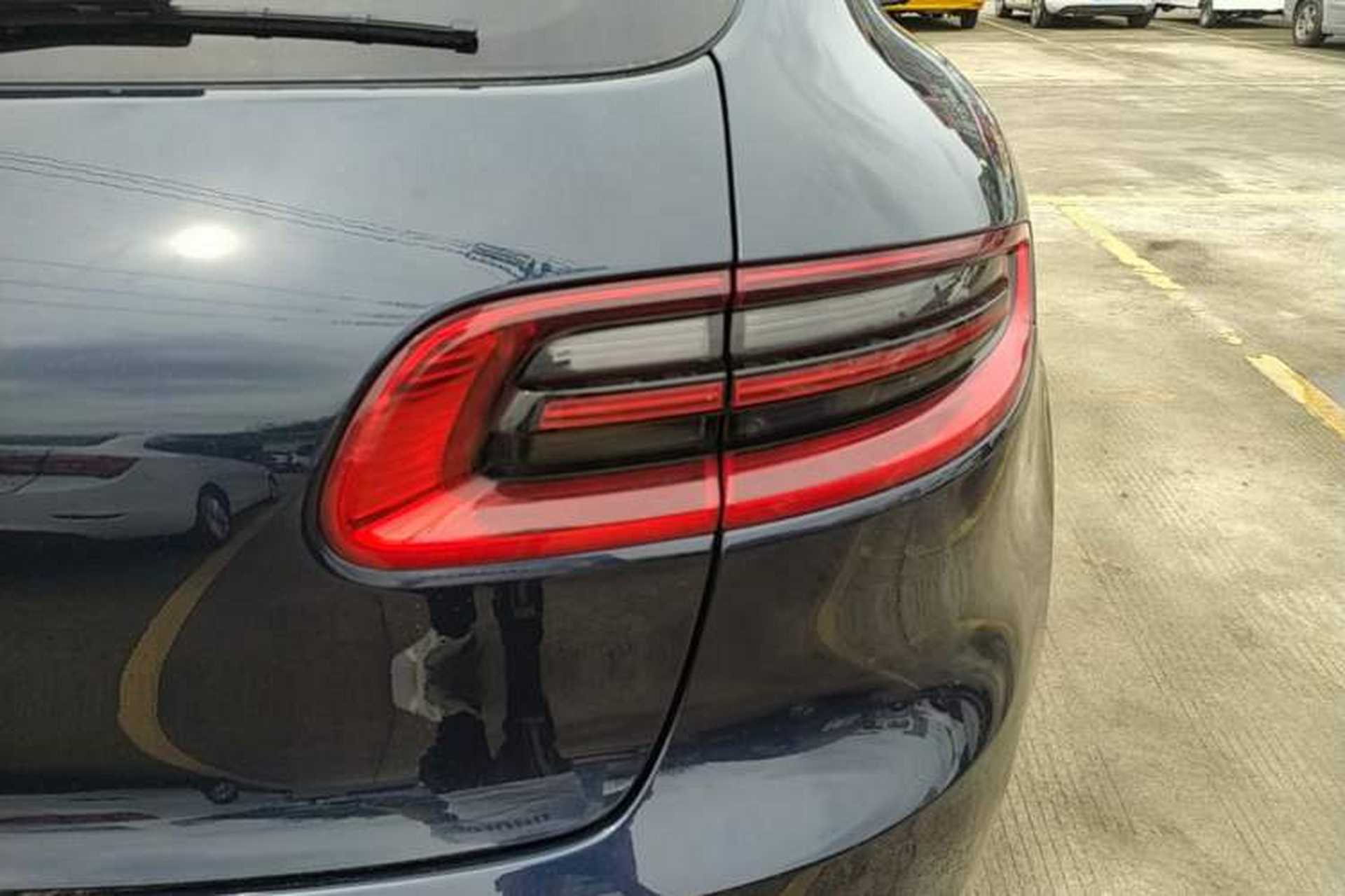 Used Porsche Macan 2017 Macan 2.0T Right Rear Taillight