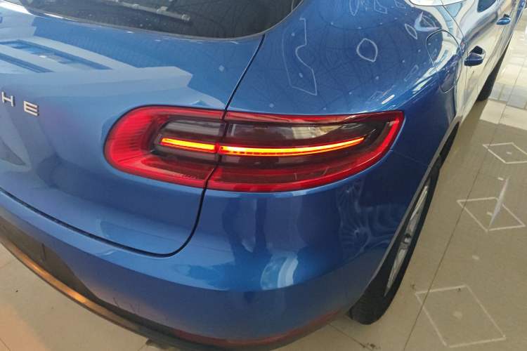 Used Porsche Macan 2017 Macan S 3.0T Right Rear Taillight