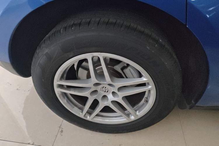 Used Porsche Macan 2017 Macan S 3.0T Right Rear Wheel Hub
