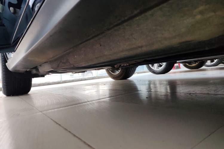 Used Porsche Macan 2017 Macan 2.0T Right Side Sill
