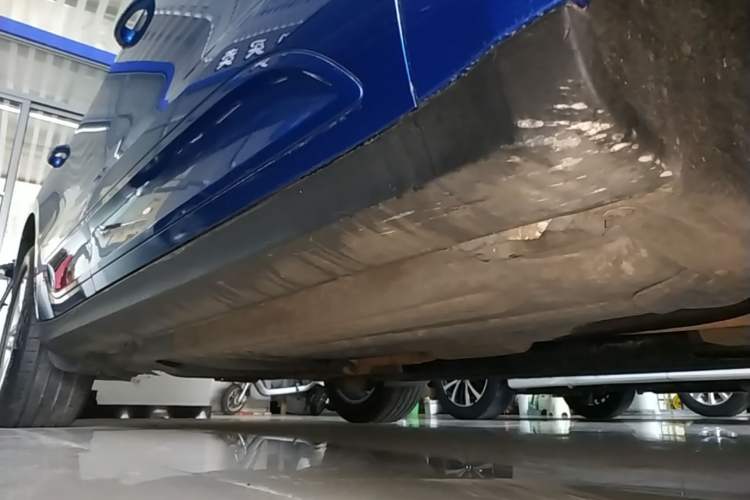 Used Porsche Macan 2017 Macan 2.0T Right Side Sill