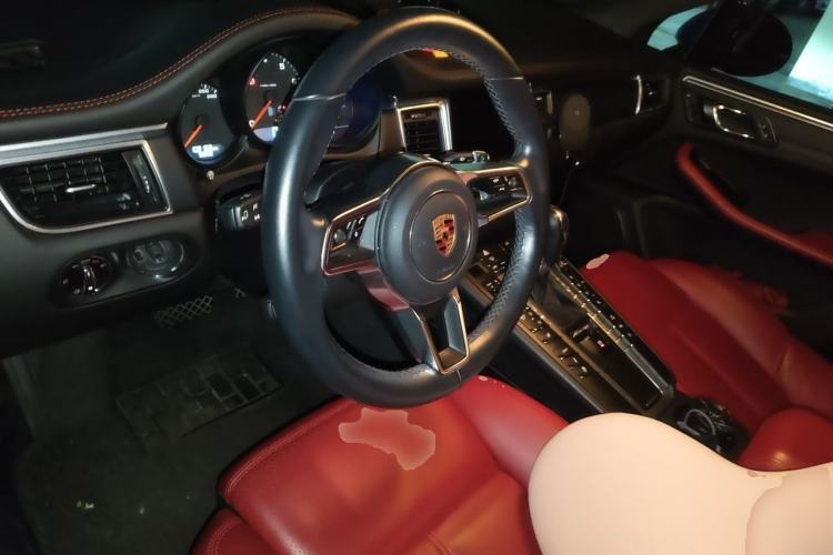 Used Porsche Macan 2017 Macan 2.0T Steering Wheel