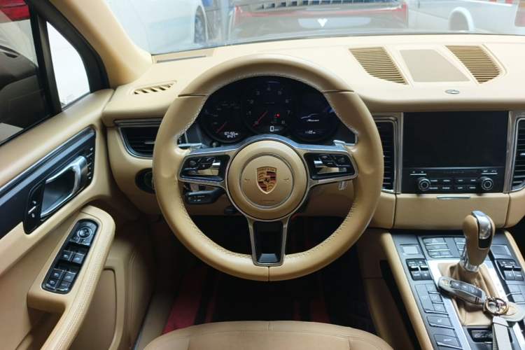 Used Porsche Macan 2017 Macan 2.0T Steering Wheel
