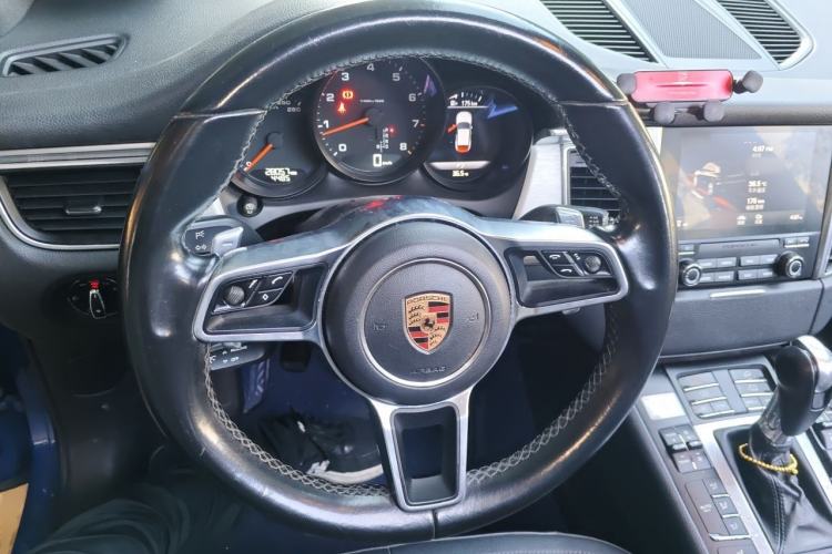 Used Porsche Macan 2017 Macan 2.0T Steering Wheel