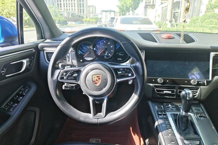 Used Porsche Macan 2017 Macan 2.0T Steering Wheel