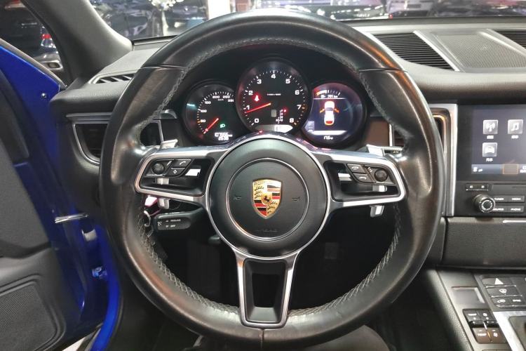 Used Porsche Macan 2017 Macan 2.0T Steering Wheel