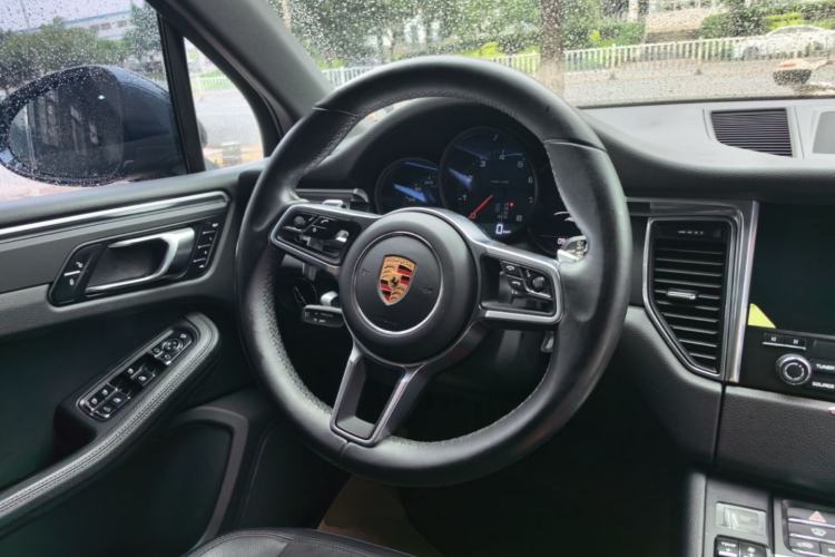 Used Porsche Macan 2017 Macan 2.0T Steering Wheel