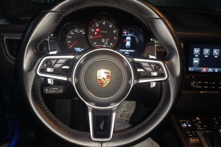 Used Porsche Macan 2017 Macan 2.0T Steering Wheel