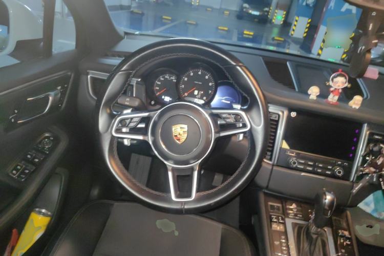 Used Porsche Macan 2017 Macan 2.0T Steering Wheel