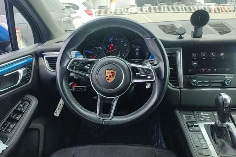 Used Porsche Macan 2017 Macan 2.0T Steering Wheel