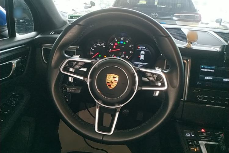 Used Porsche Macan 2017 Macan 2.0T Steering Wheel