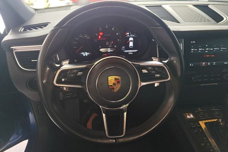 Used Porsche Macan 2017 Macan 2.0T Steering Wheel