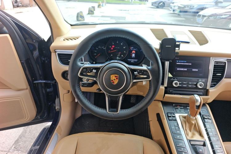 Used Porsche Macan 2017 Macan 2.0T Steering Wheel